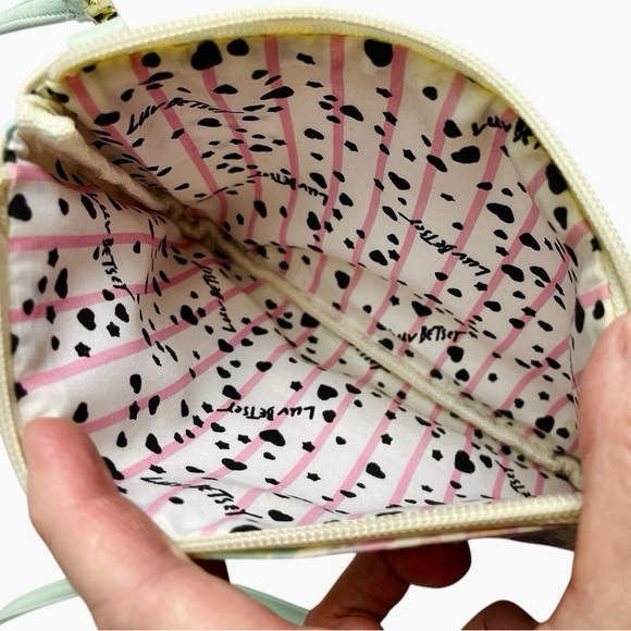 Travel Bag: Betsey Johnson Luv Crossbody Wristlet Tie Dye - Picture 4 of 4